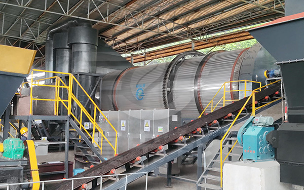 真節(jié)能食用菌渣烘干機運行現(xiàn)場 真節(jié)能食用菌渣烘干機運行現(xiàn)場